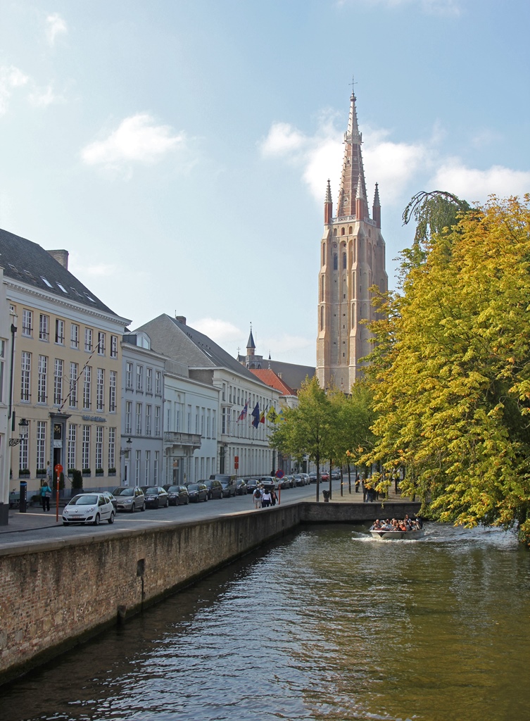 Dijver Canal and Tower, Church of Our Lady
